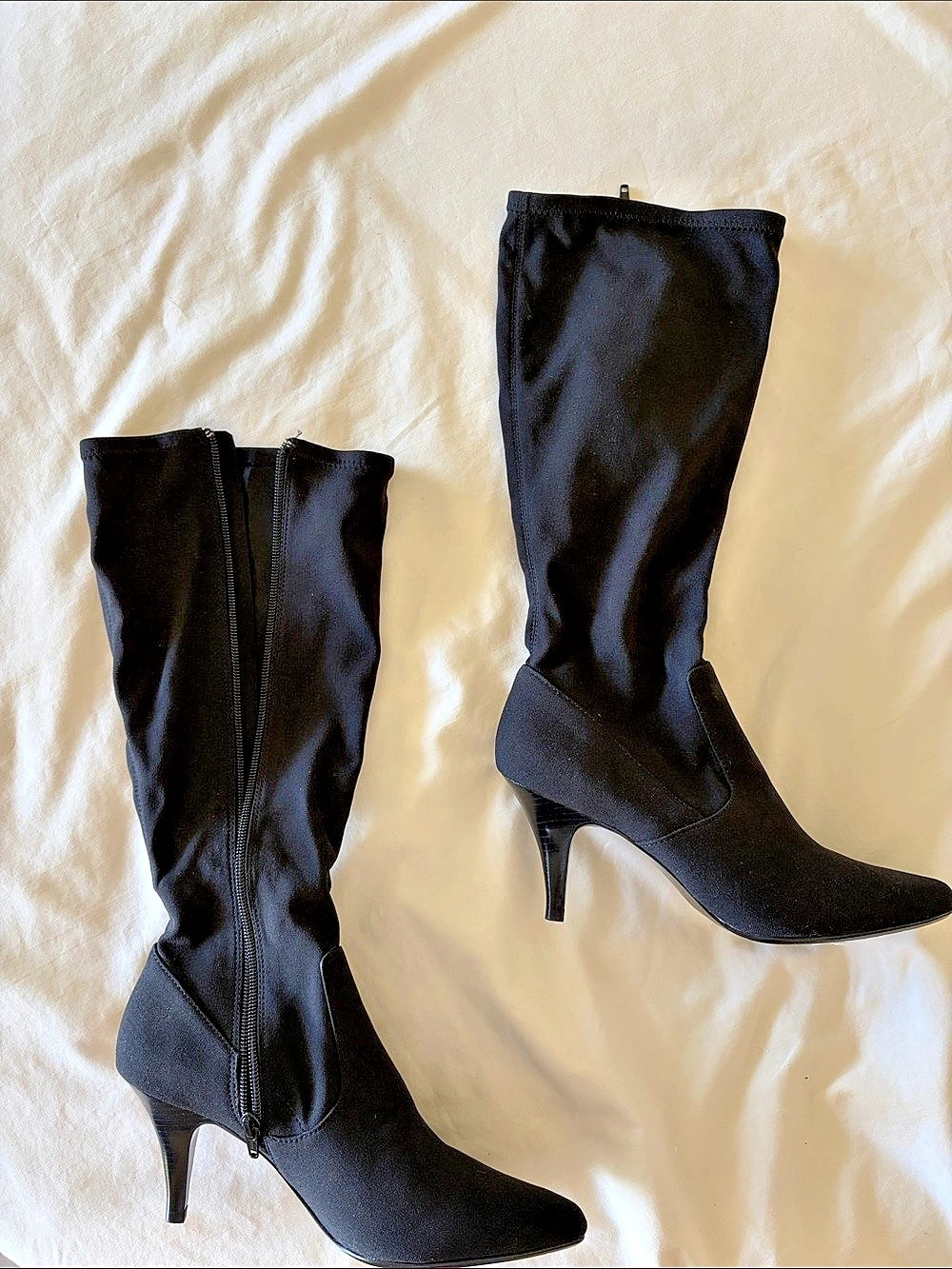 Black Pointed-Toe Heeled Boots Like New